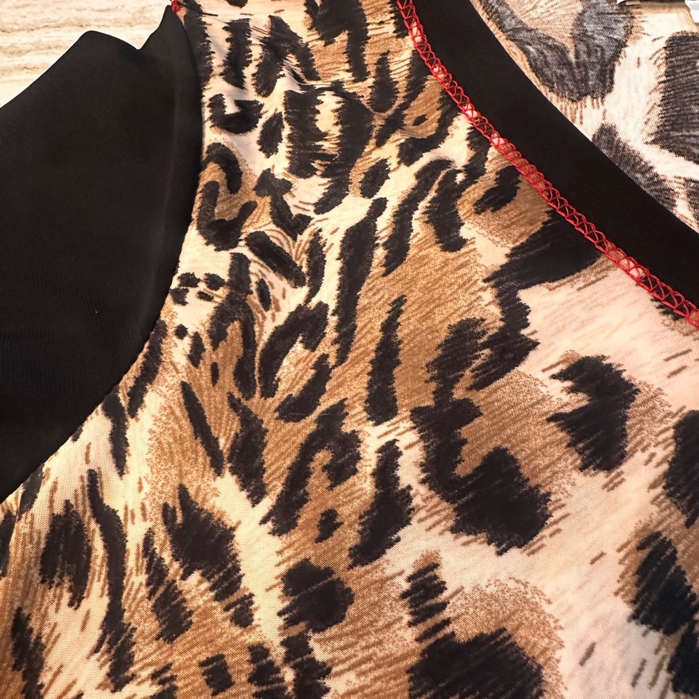 Leopard Print Patchwork Tunic Top
Size Small - image 9